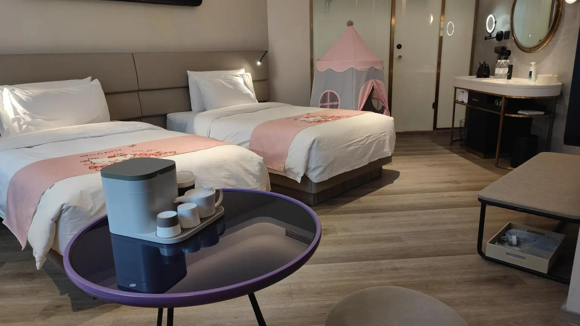 Atour Light Hotel Shanghai Xujiahui Jiaotong University
